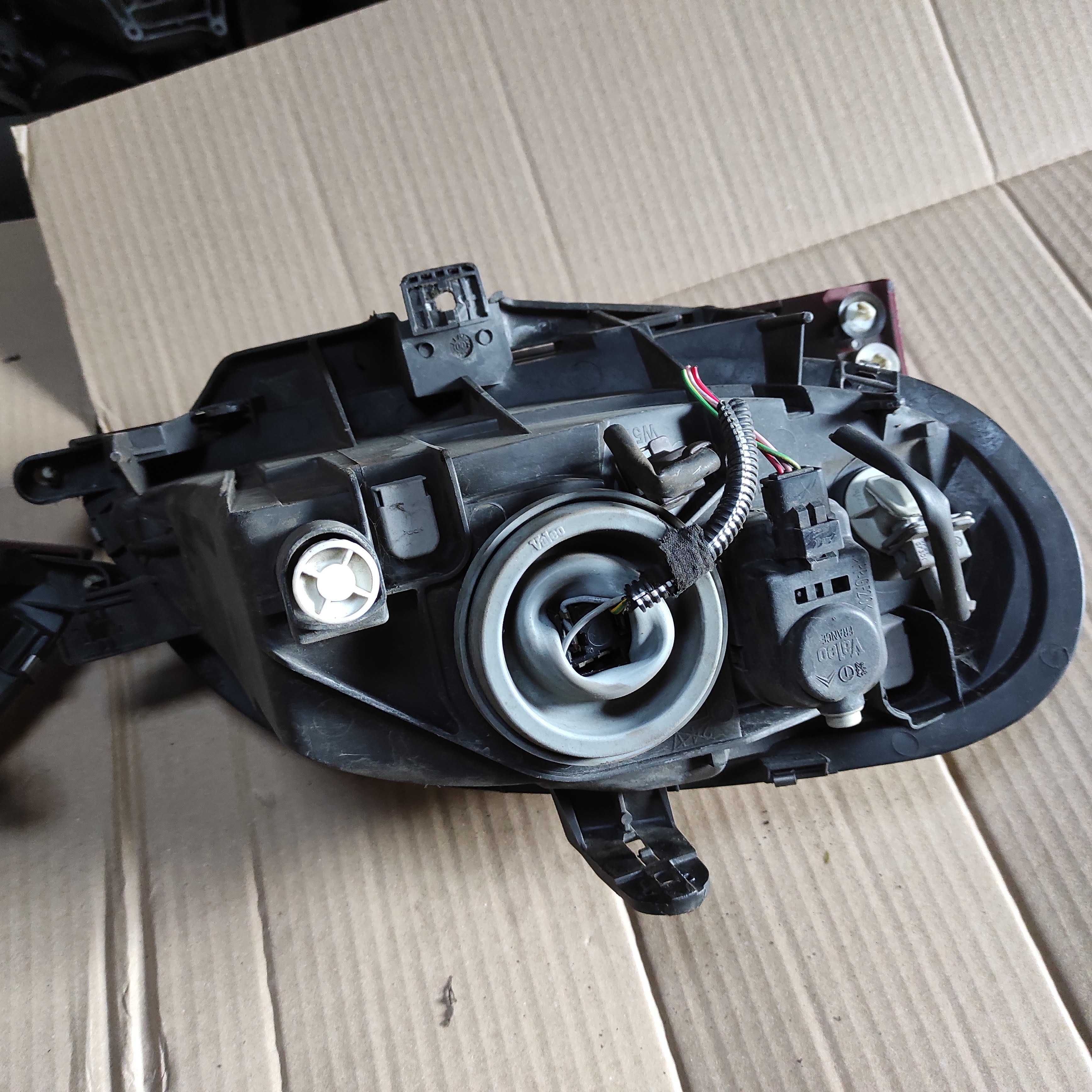 Lampa Lampy Przód Citroen Saxo Lift Komplet Valeo