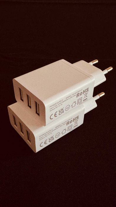 Carregador tomada 15W/3A triplo USB