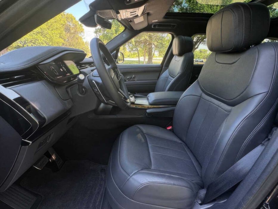 Land Rover Range Rover Sport P400 Dynamic SE      2023