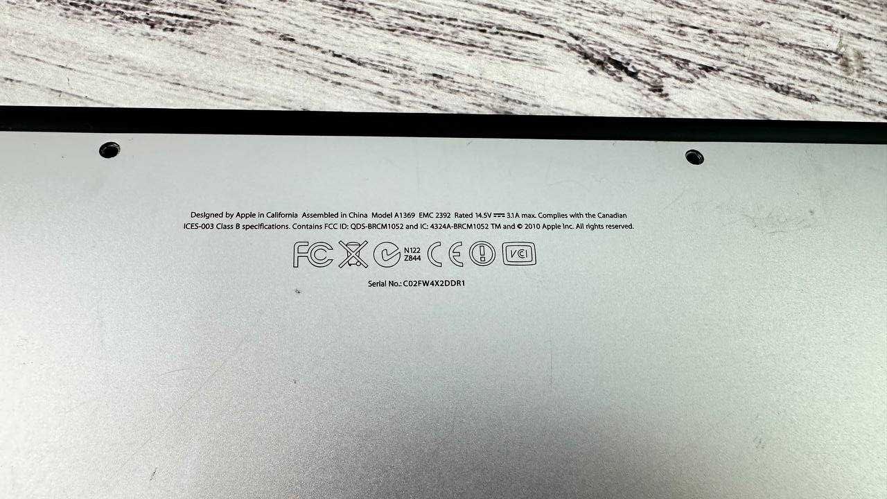 Ноутбук 13.3" Apple MacBook Air A1369 Core2Duo Nvidia Geforce уцінка