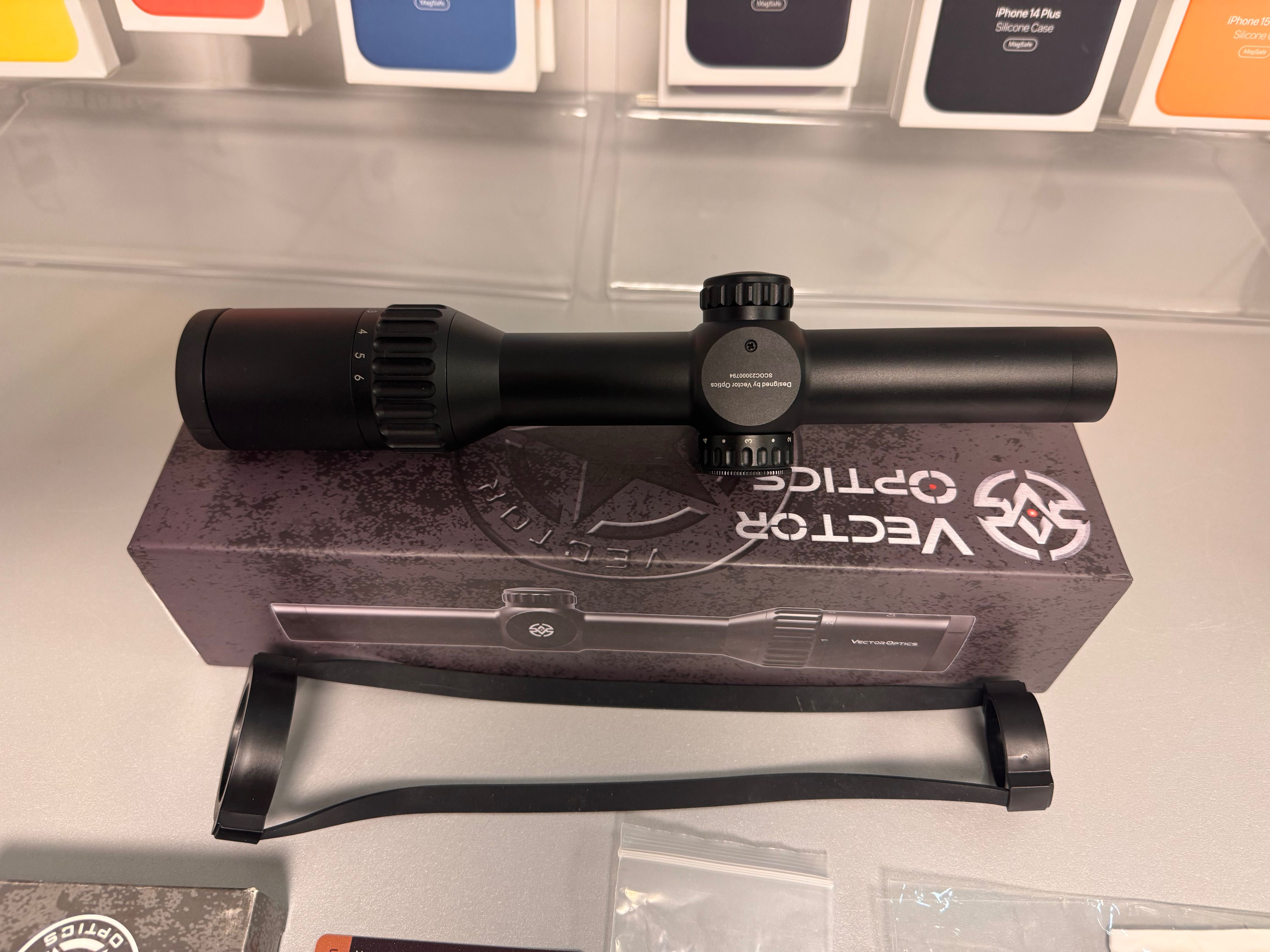 Luneta Biegowa Vector Optics Continental x6 1-6x24 Hunting SFP SCOC-23