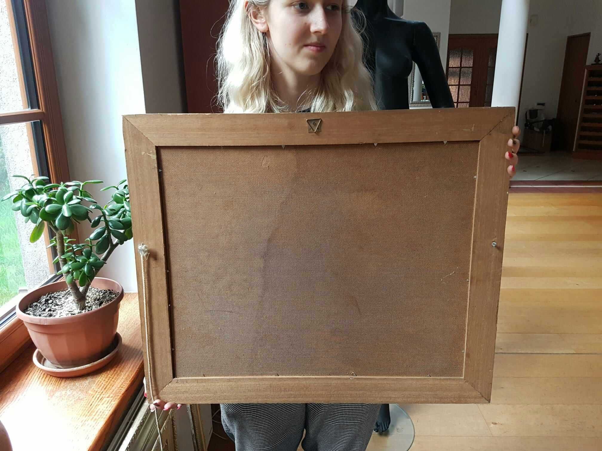 Obraz reprodukcja portret KOBIETA Z LIŚĆMI złota rama 61x51cm