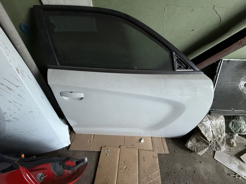 Дверь Dodge Charger 2015+