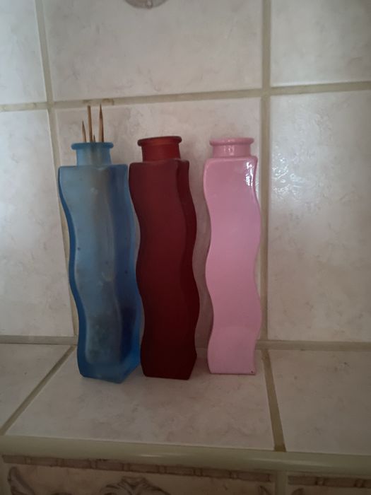 3 ozdobne butelki  do olejkow zapachowych