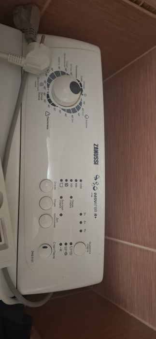 Пральна машина zanussi zwq 5121. На запчастини.