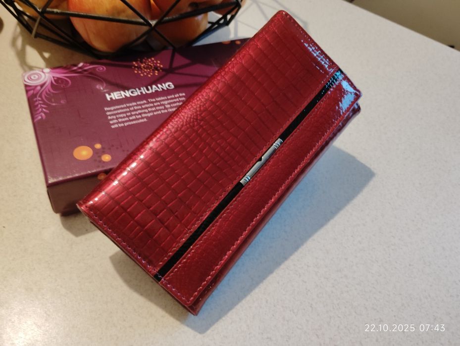 Nowy damski portfel  skórzany RAID