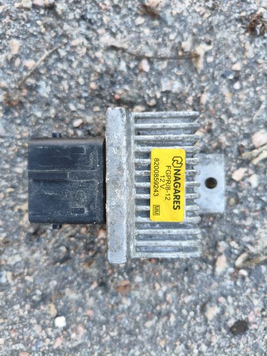 Реле свічок розжарювання Опель Виваро, Opel Vivaro,Trafic,Рено Трафік