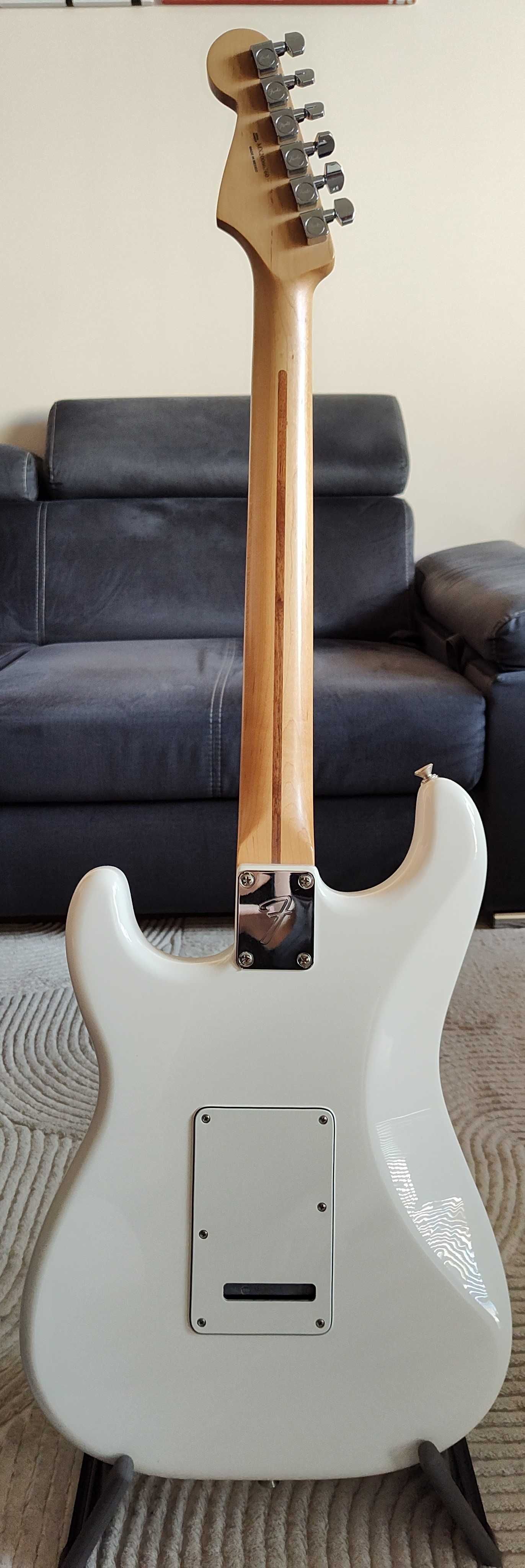 Fender Player Stratocaster (pickupy Fender Ultra Vintage)