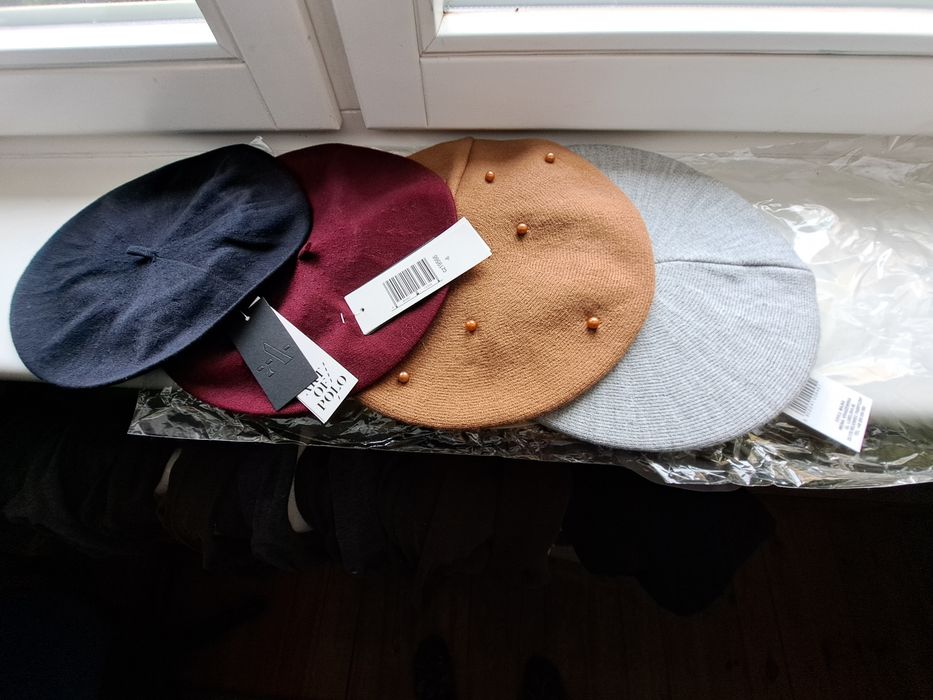 Zestaw beret nowe