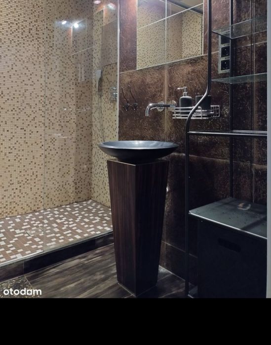 Nowoczesne mieszkanie z balkonem i klimatyzacją – Belgravia Residence