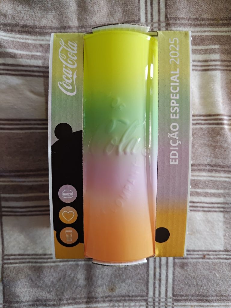 Copo Mc Donald's colorido 2025