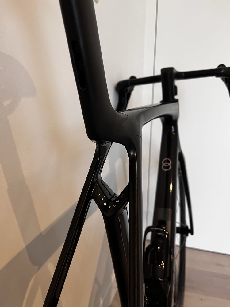 Trek Madone SLR 7, gen 8, rozm: L, suport Ceramic Speed, Oklejony