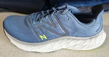 New Balance Buty do biegania Fresh Foam More V4 (43)(44)(44.5)(45)