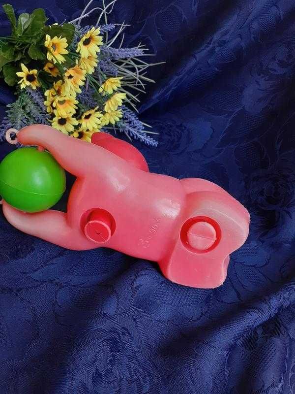 З-д Малыш Кот с мячиком пластмассовый винтаж ссср клеймо игрушка