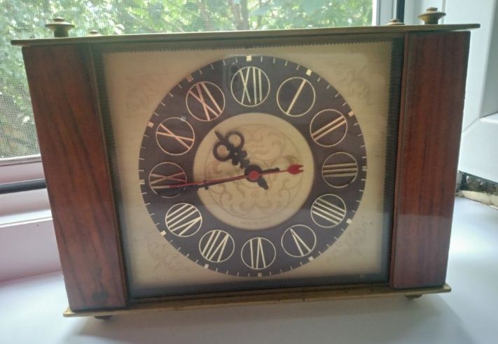 Вінтажний годинник