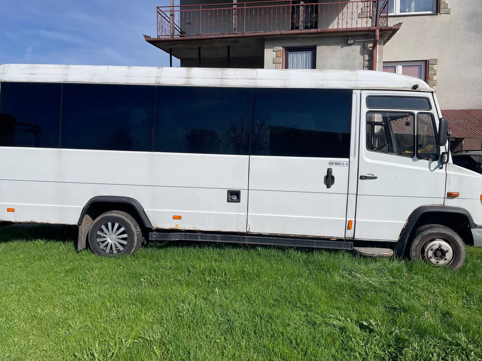 Mercedes VARIO autobus