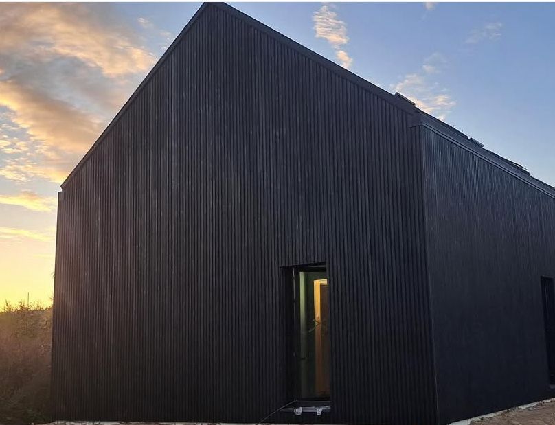 Shou Sugi Ban Deska Elewacyjna Opalana Montaż