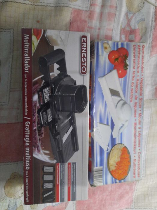 Dois utensilios de cozinha