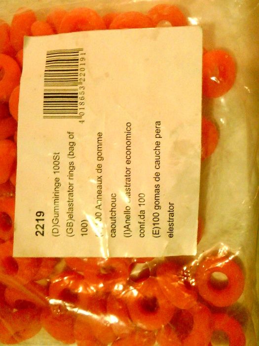 Гумки, резинки, латексні кільця для обезрожування і кастрації.