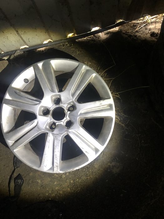 Колісний диск audi a4 b8 8K0601025B 7.5Jx17H2 ET45 r17