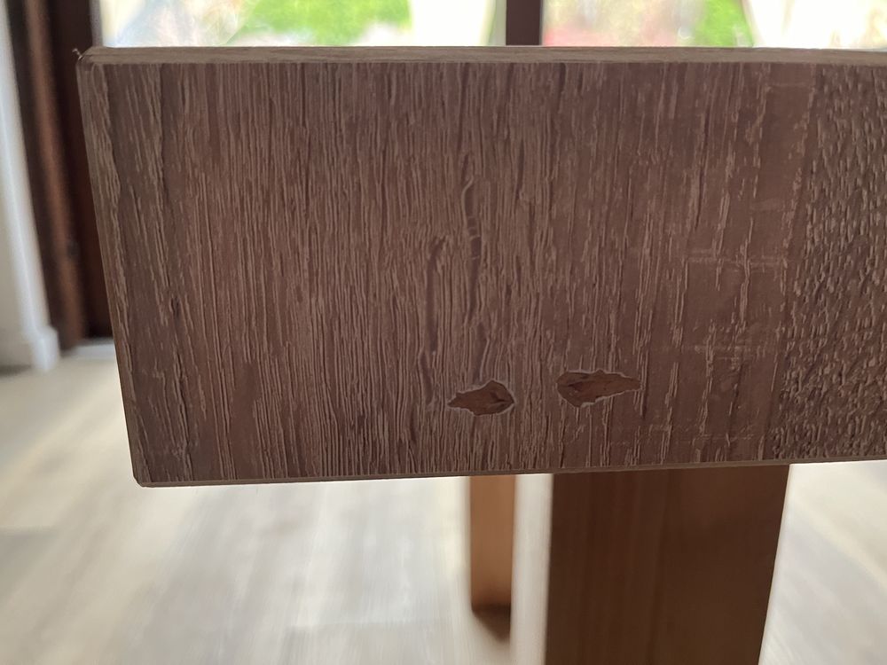 Solidny rozkladany stół z płyty MDF (140 lub 180 cm długość)