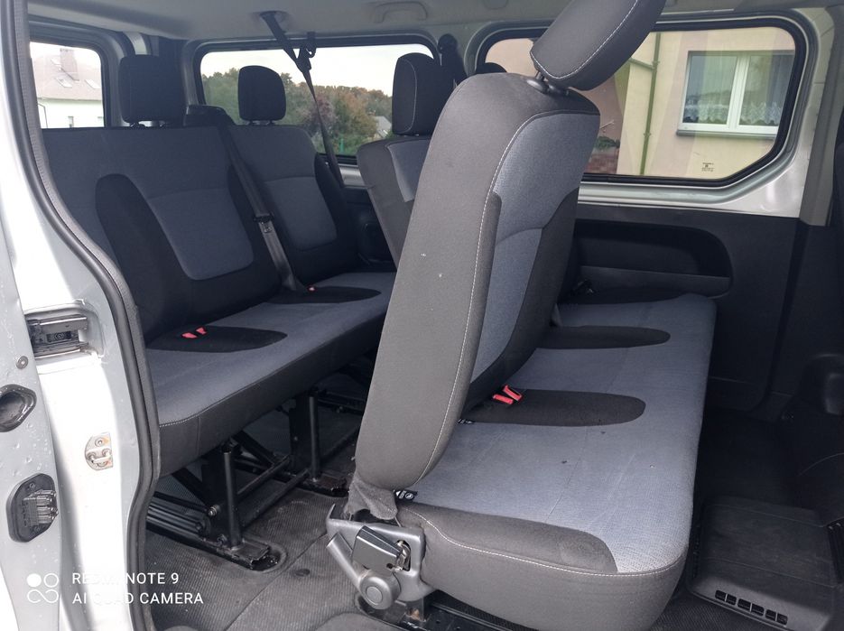 Opel Vivaro 9 osobowe wersja długa Polski salon 1.6