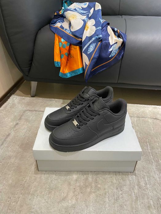 Buty_męskiebieganiaNikeAirForce1BlackModa ROZ.44