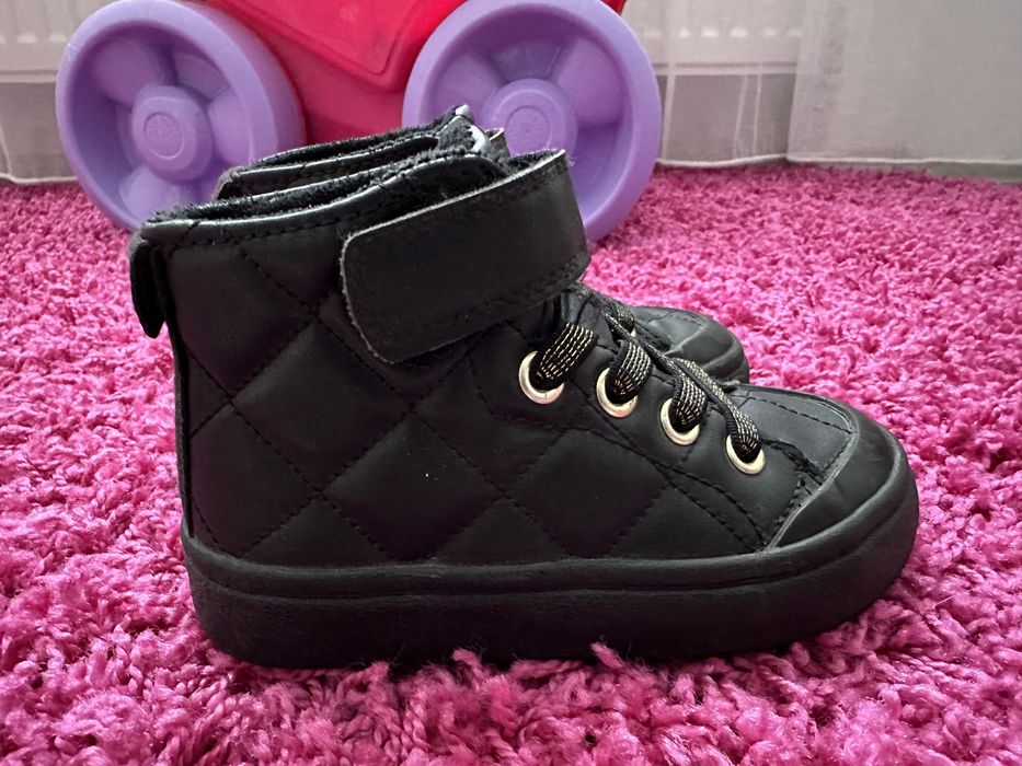 Демисезонные ботинки hm 24