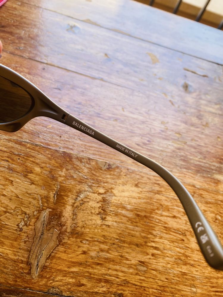 Oculos Balenciaga