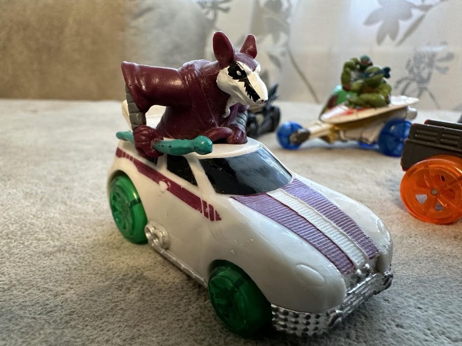 Черепашки-Ніндзя на машинах