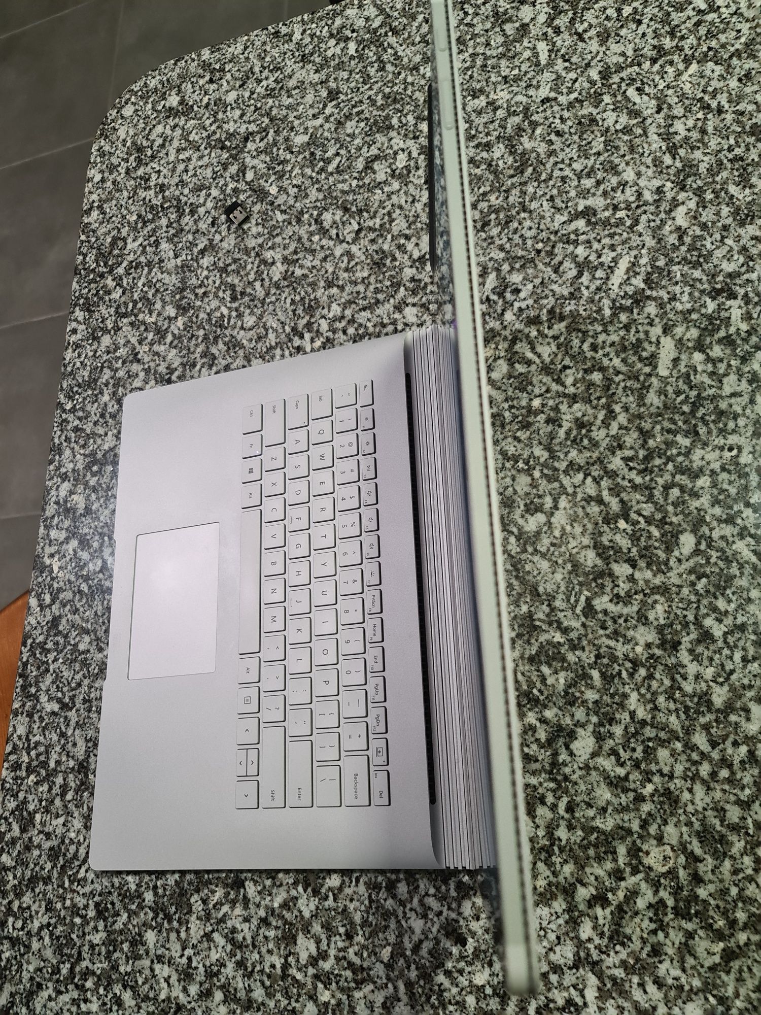 Microsoft surface book 2 4k - bom estado