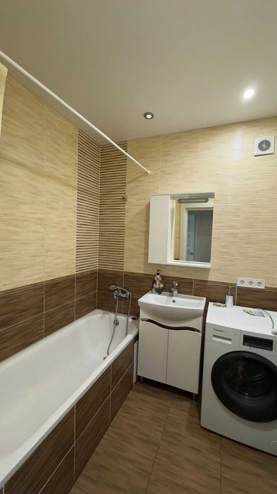 Новая 2 ком. квартира на Алексеевке, 2 мин. метро Перемоги