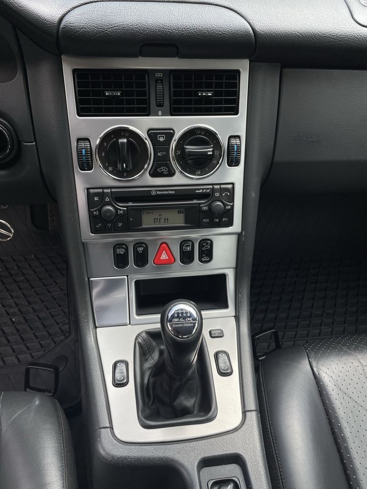 Mercedes-Benz SLK200 “Special Edition”