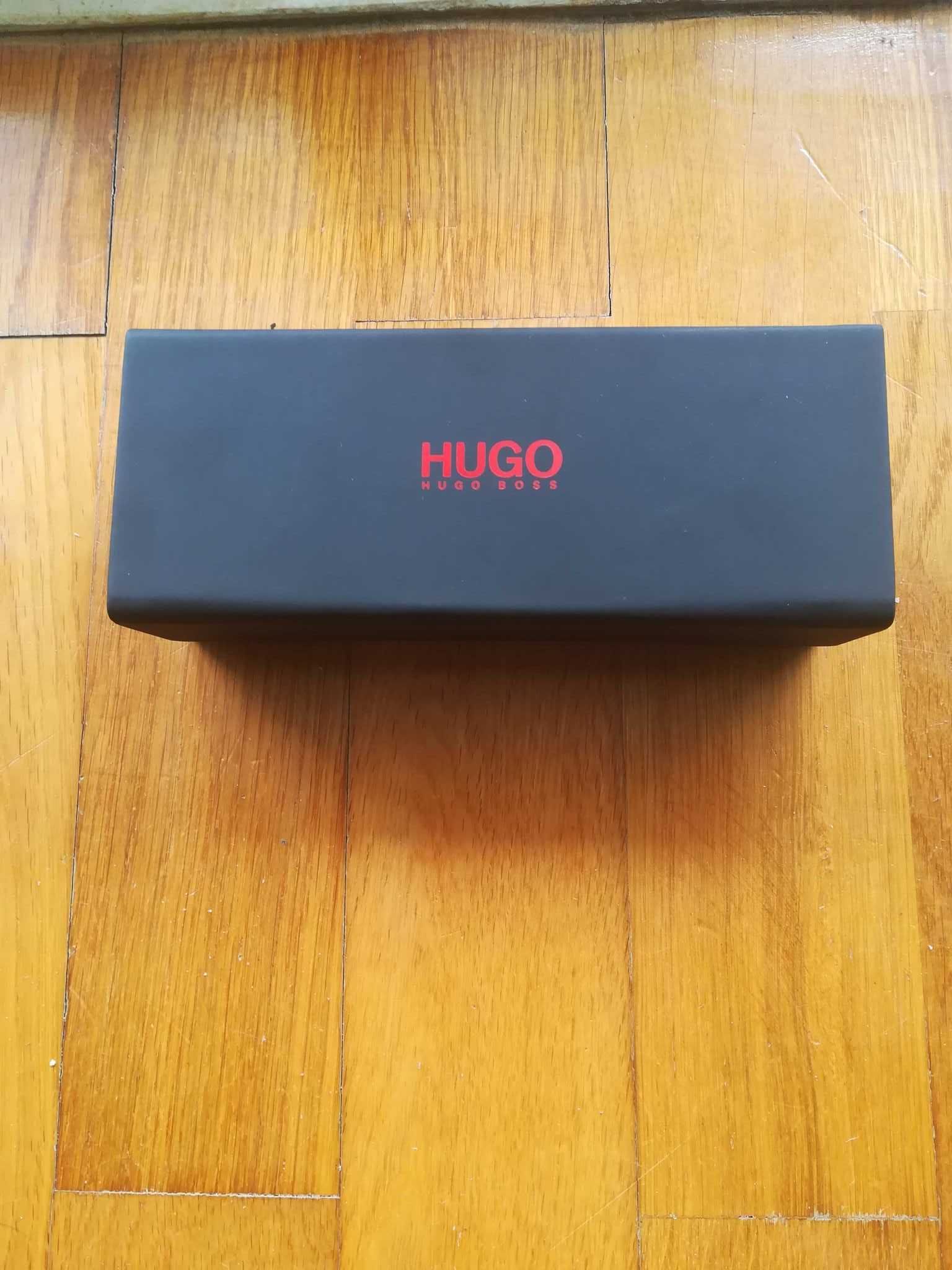 Caixa de oculos Hugo Boss