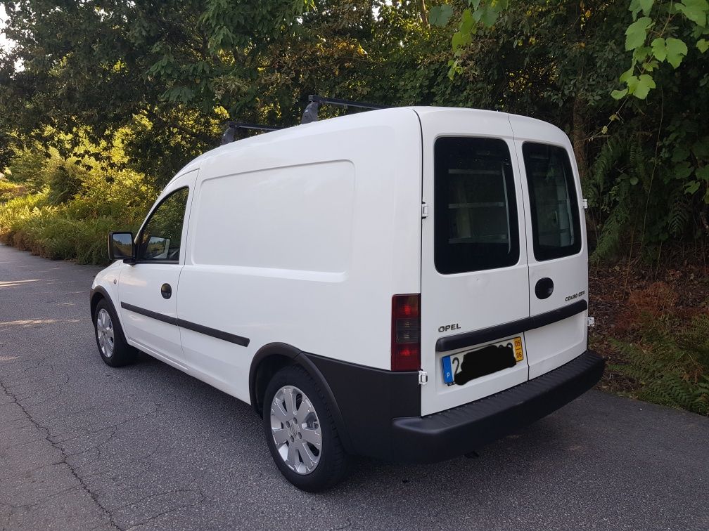 Opel Combo C 1.3 cdti * barras no tejadilho *