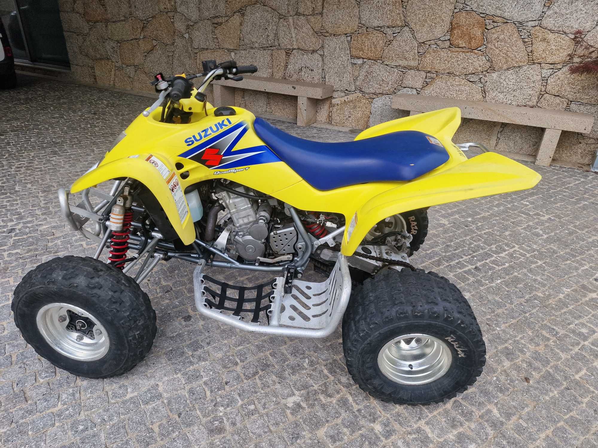 Excelente  Moto4 ltz400