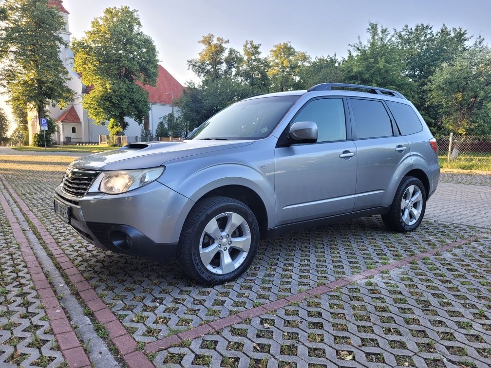 Subaru forester 2.0D 147ps 4x4 przebieg 183tys EURO 5