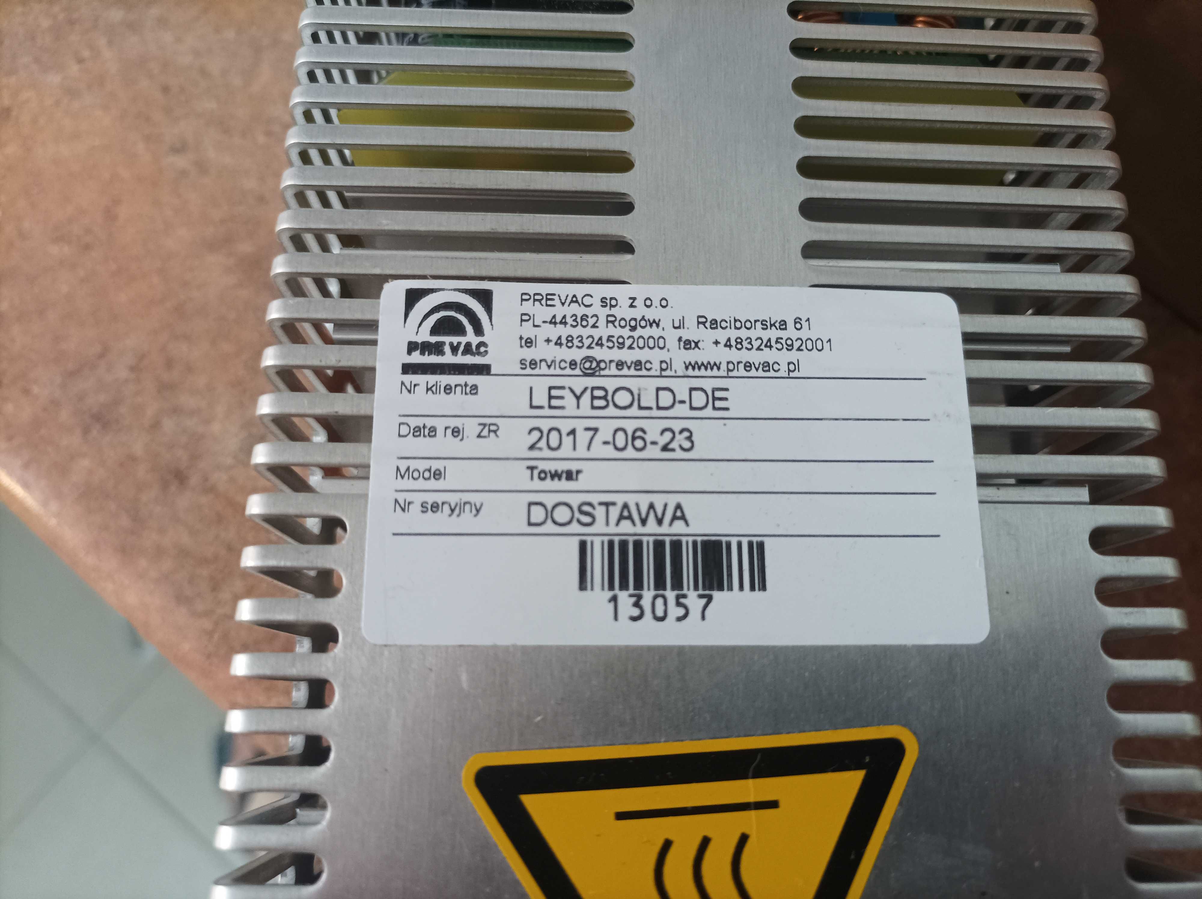 Pompa Turbomolekularna Pfeiffer TMH 521 Y Pfeiffer TMH 521 + Zasilacz