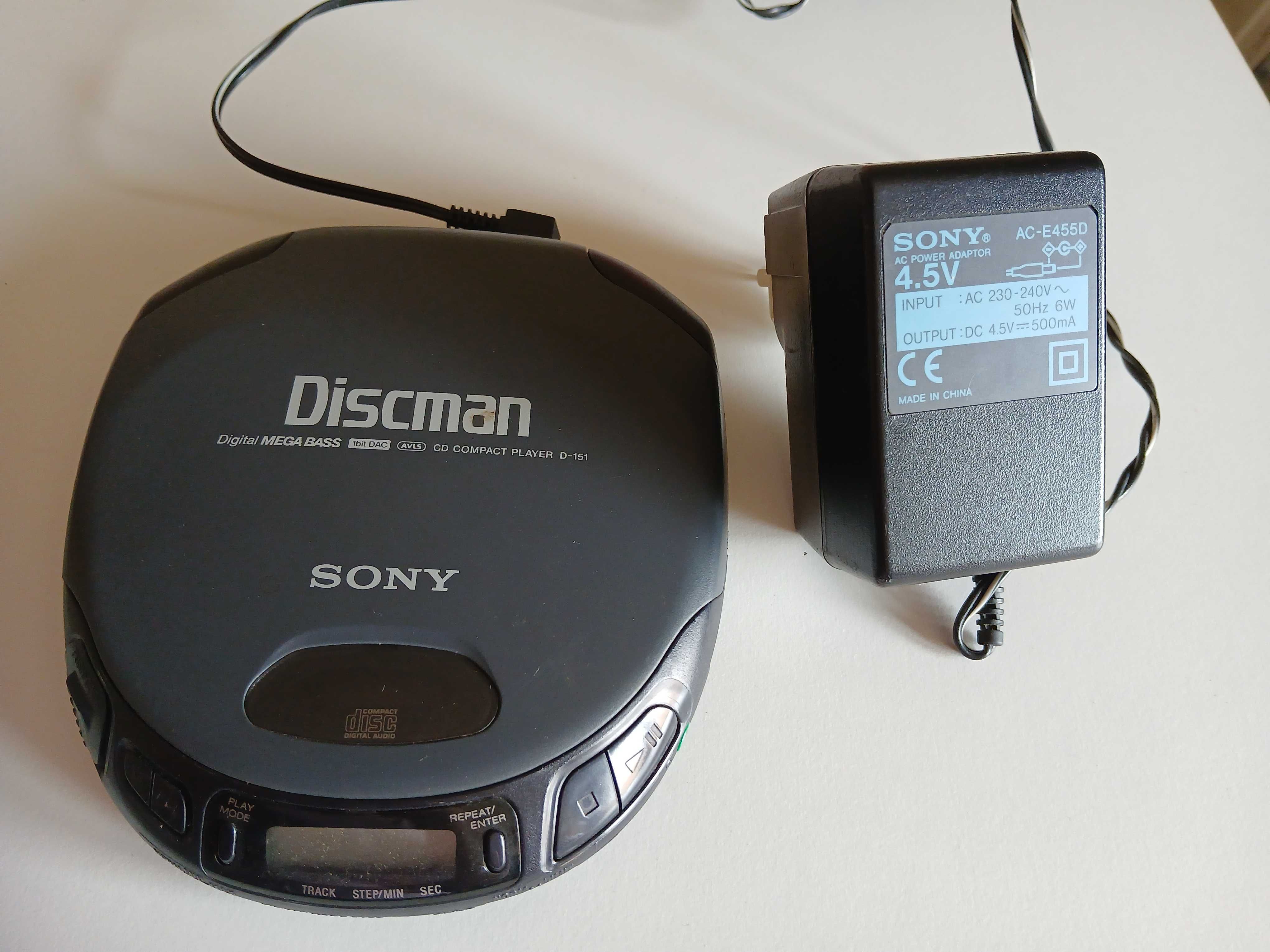 Sony Discman D-151 CD Player + adaptador de corrente (Para reparação)