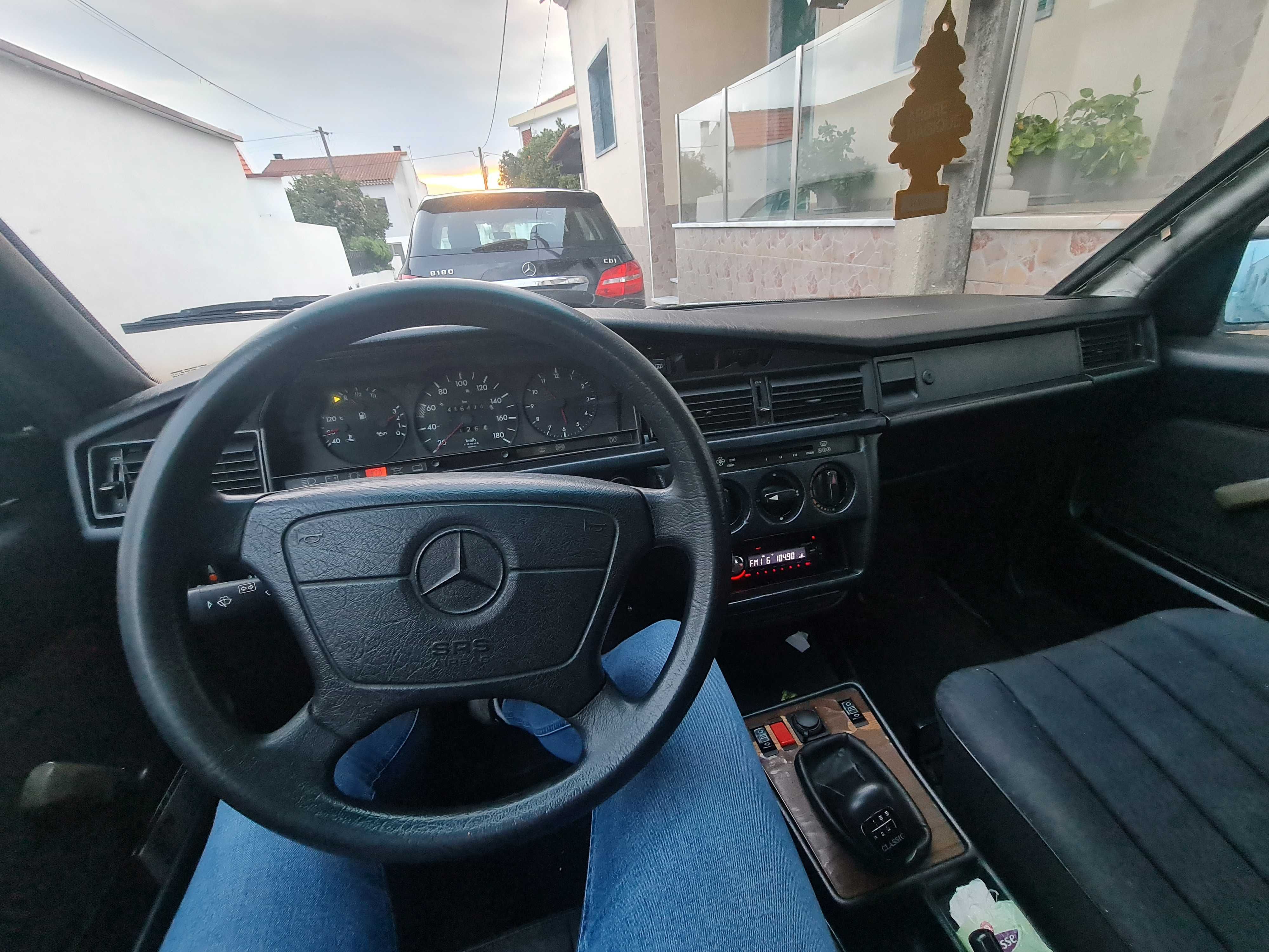 Mercedes 190D Caixa de 5