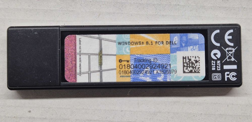 USB Dell 8 Gb com Windows 8.1 64 bit português