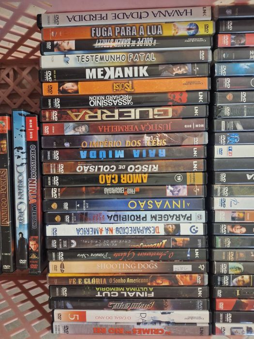 Lote de 242 DVDs