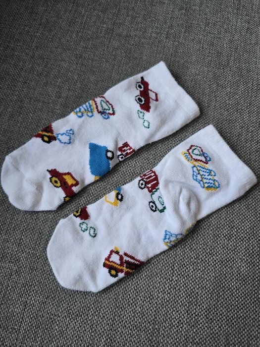 Skarpety dziecięce zestaw 4 par H&M