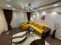 Продам 3-кімнатну квартиру на ж/м Тополя-1