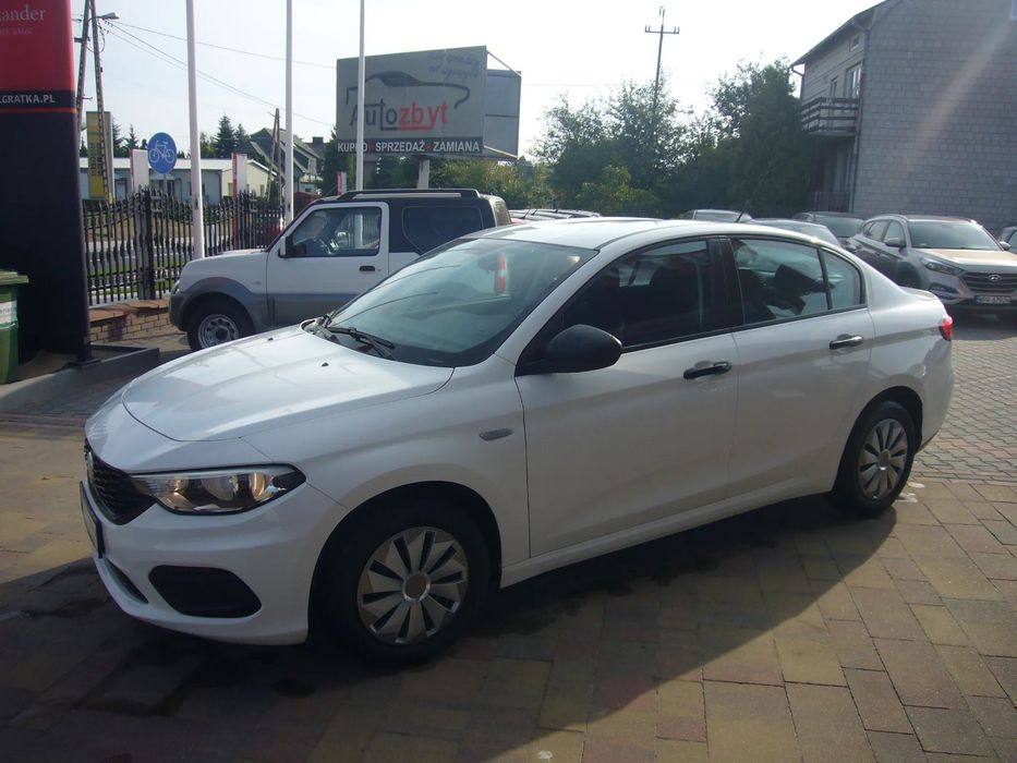 Fiat Tipo Salon PL
