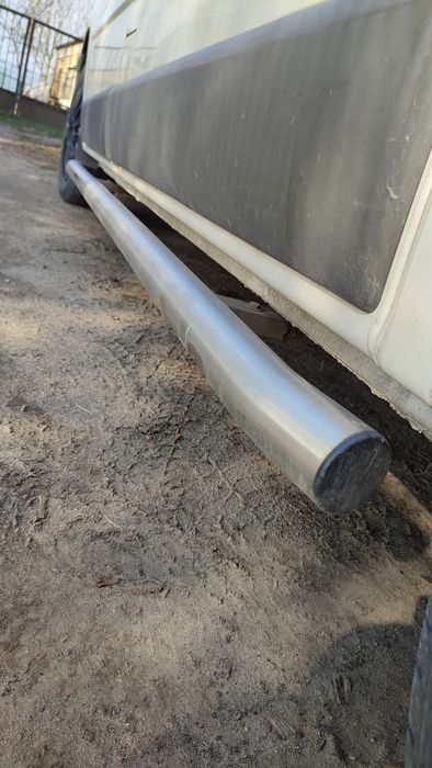 Orurowanie progów Renault Trafic