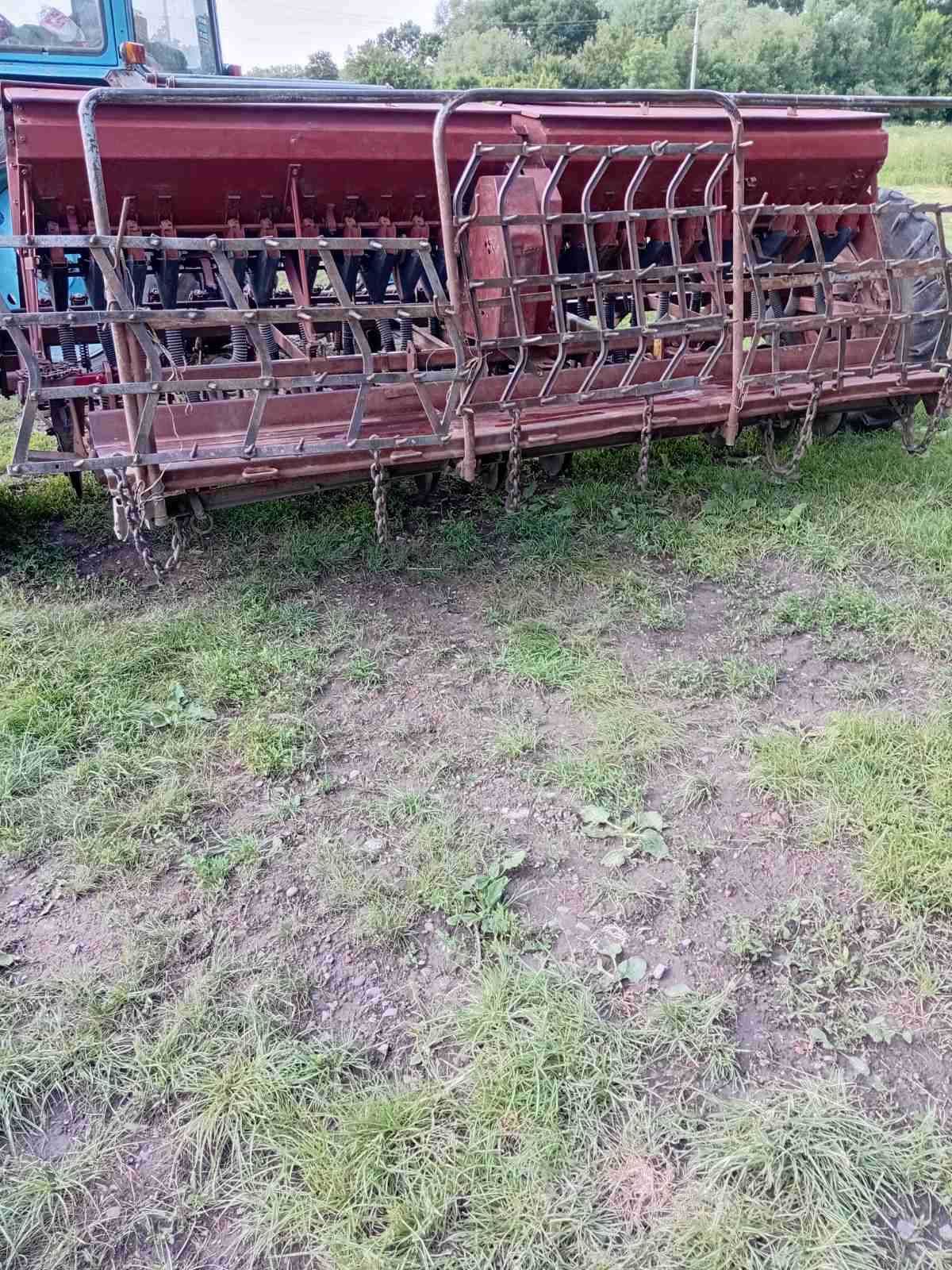 Сільгосптехніка сівалка