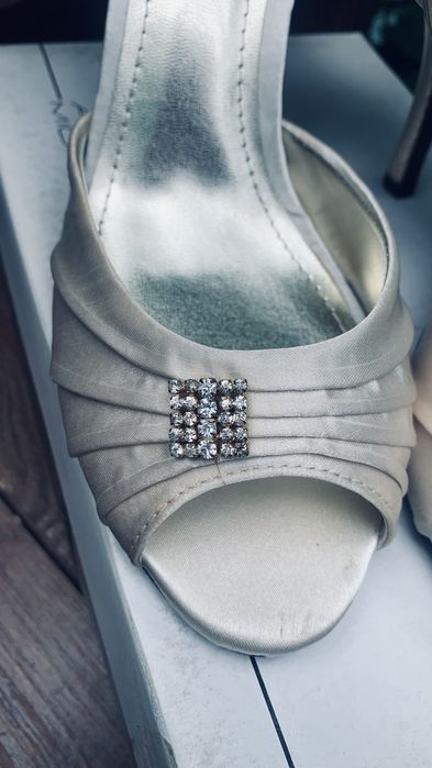 Жіноче літнє взуття