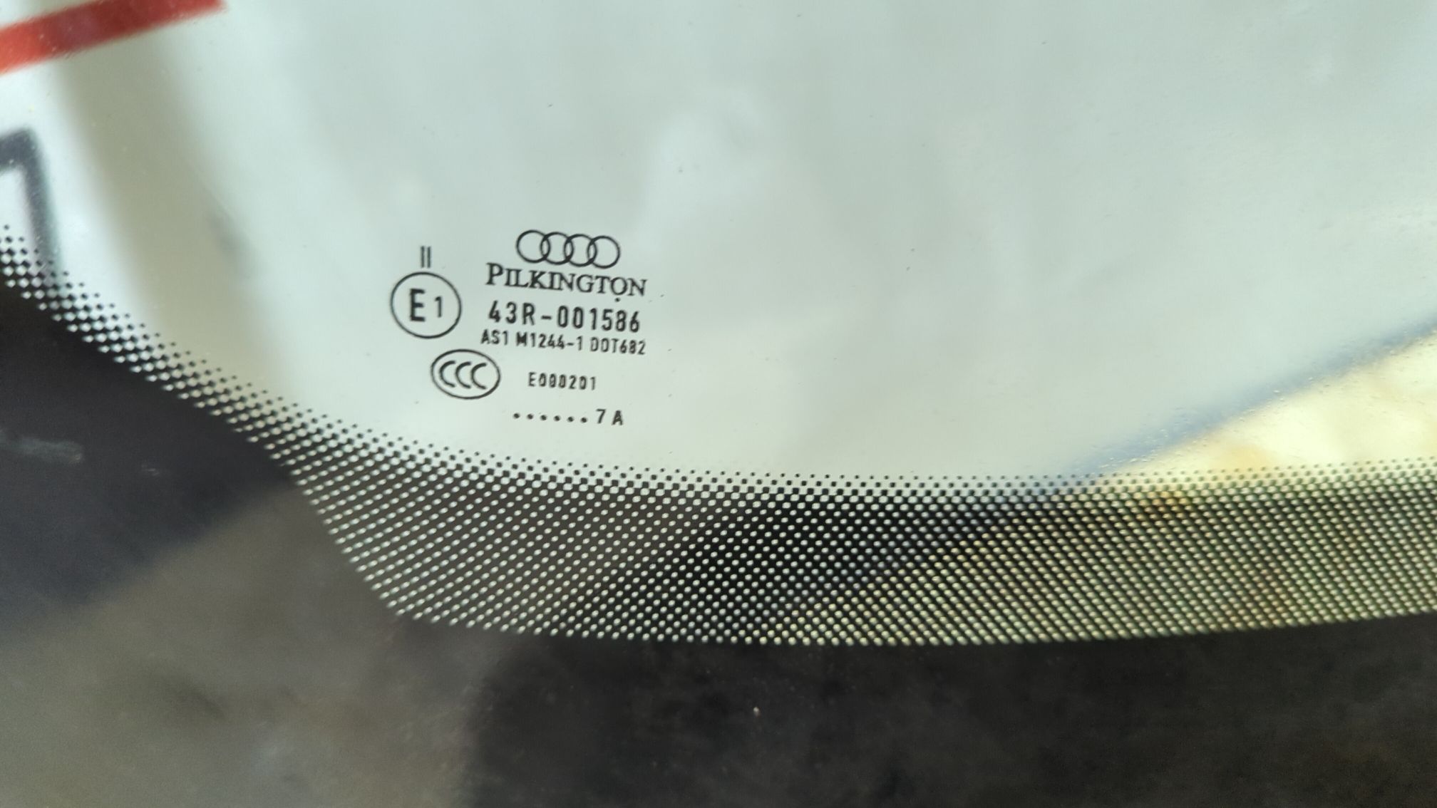 Стекло лобовое для Audi A3