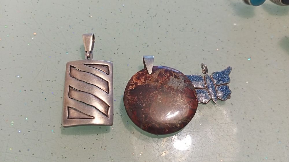 Прикраси зі срібла, персні, сережки